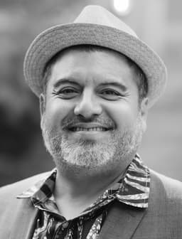 portrait Pablo Sanhueza